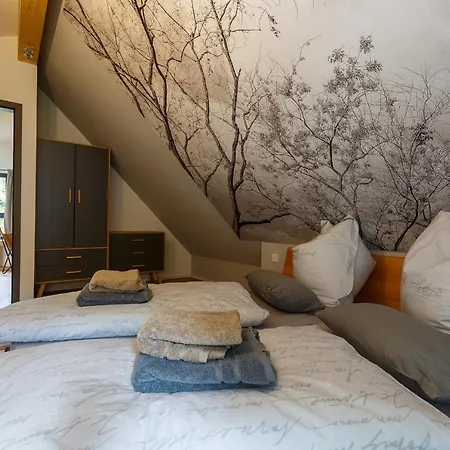 Huettenzauber Целла-Мелис